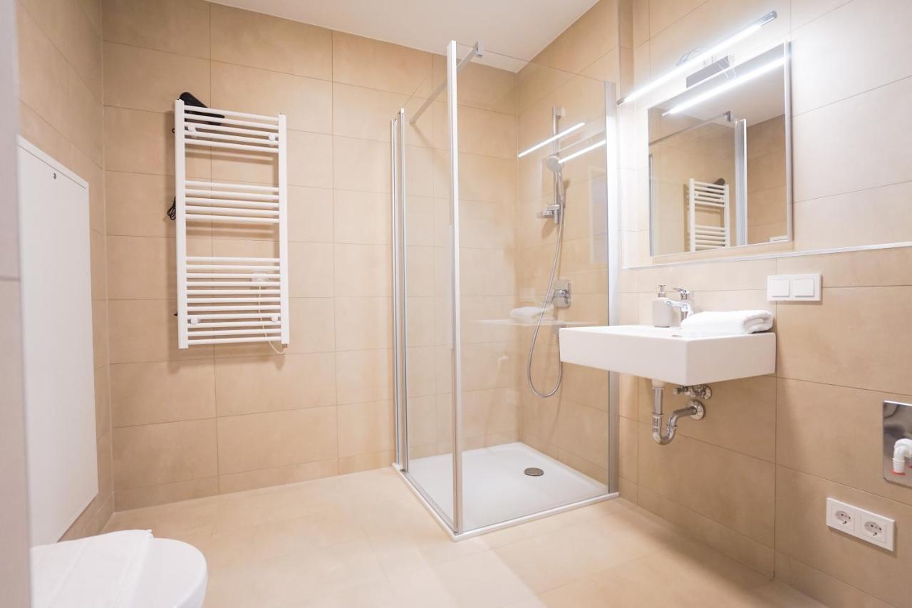 Boutique Studio With Terrace And Pool Wien Eksteriør billede