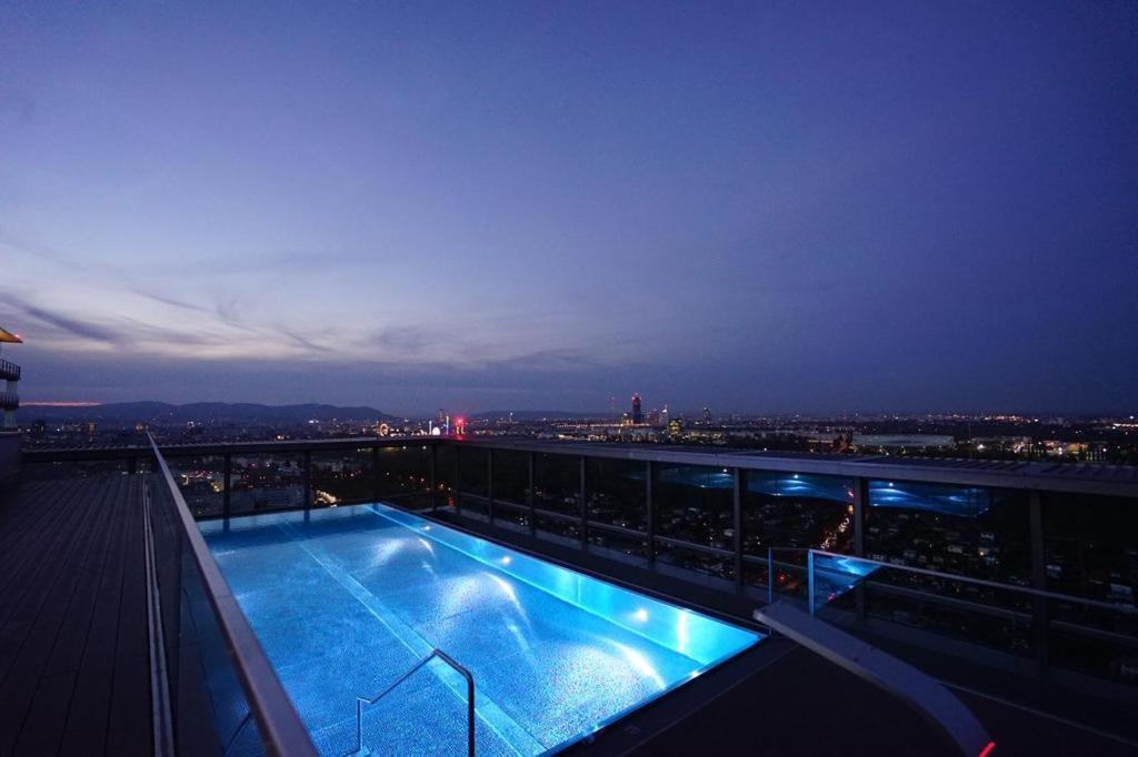Boutique Studio With Terrace And Pool Wien Eksteriør billede